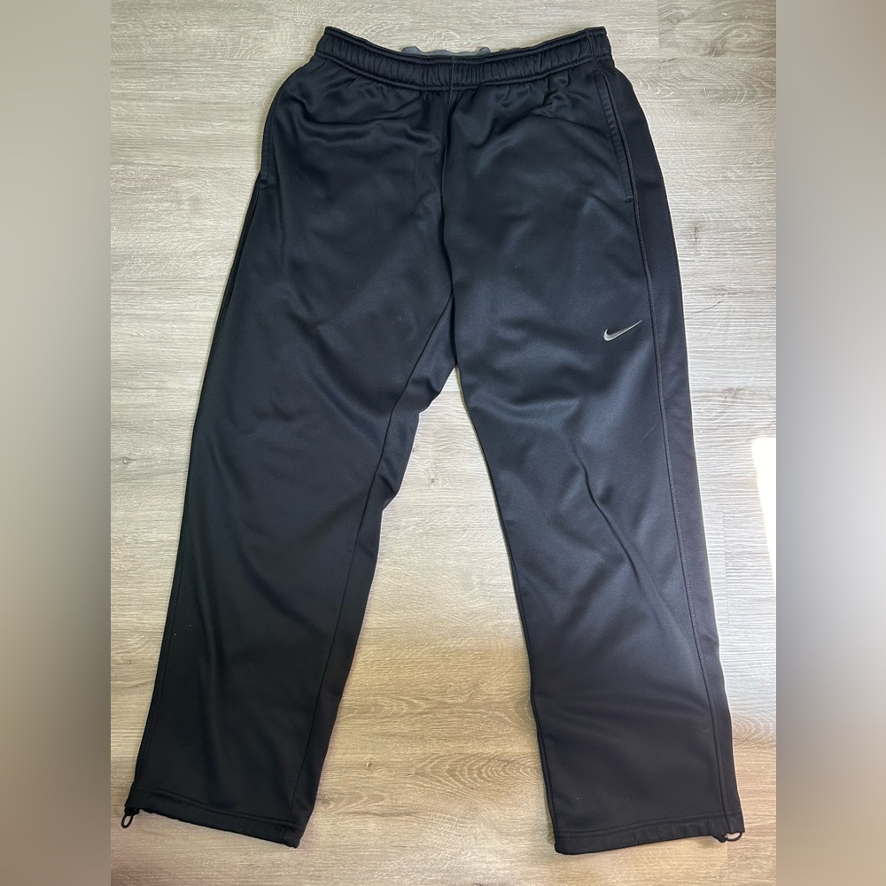 Nike Dri-Fit Therma Men's Training Pants - Black, Size L